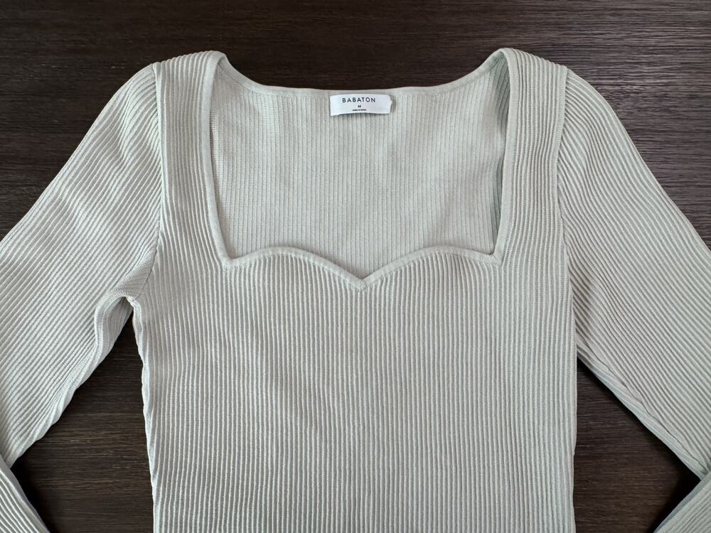 Aritzia Babaton Rib Knit Top Womens Medium Beige Sweetheart Neck Office Elegant